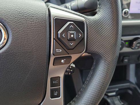 Used 2021 Toyota Tacoma SR5 w/ SR5 Appearance Package (SM) RWD image 23