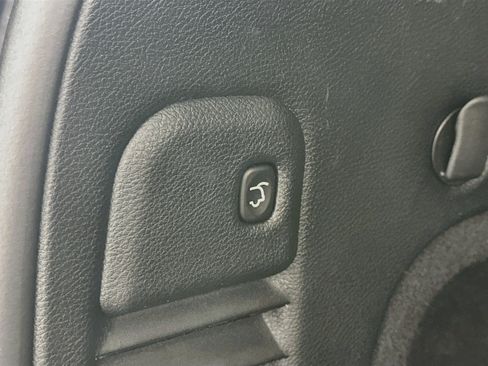 Used 2020 Jeep Grand Cherokee Limited AWD/4WD image 32