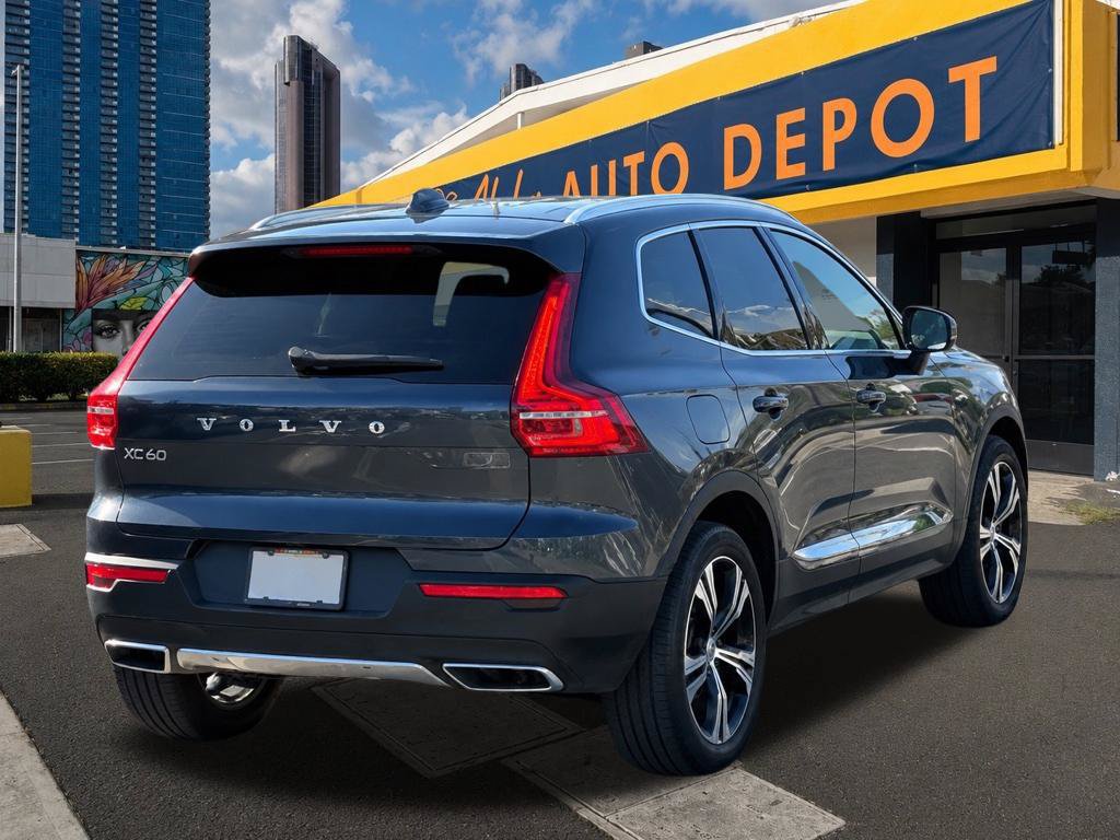 Used 2020 Volvo XC40 T4 Inscription w/ Protection Package Premier FWD image 5