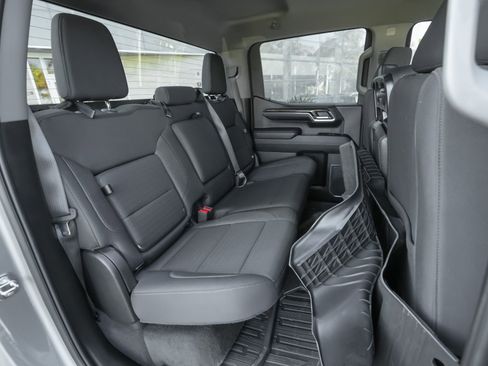 Used 2024 GMC Sierra 1500 Elevation image 38