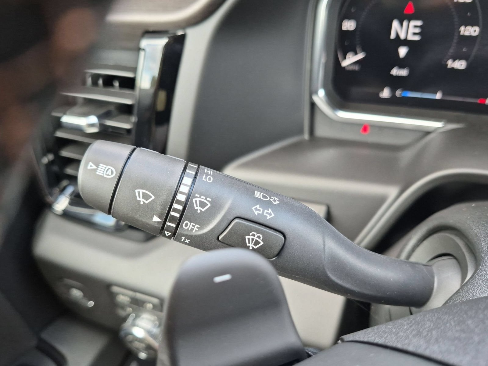 New 2026 GMC Sierra 1500 AT4 w/ AT4 Premium Package AWD/4WD image 15