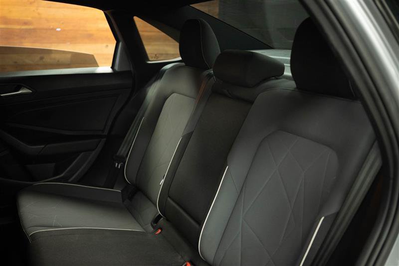 Used 2025 Volkswagen Jetta Sport FWD image 11