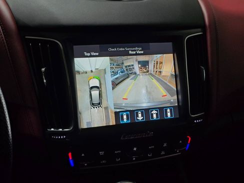 Used 2019 Maserati Levante GTS image 12