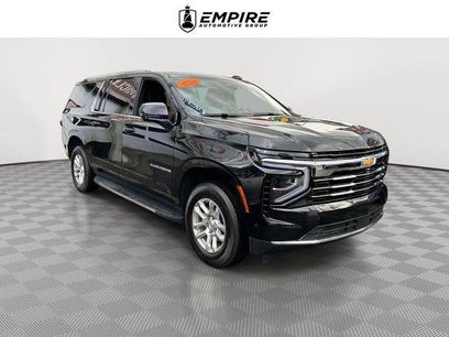 Used 2025 Chevrolet Suburban LT