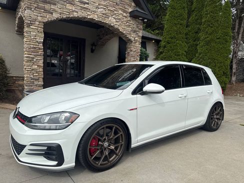 Used 2019 Volkswagen GTI S FWD image 1