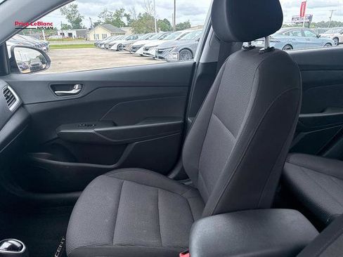 Used 2021 Hyundai Accent SEL w/ Cargo Package FWD image 15