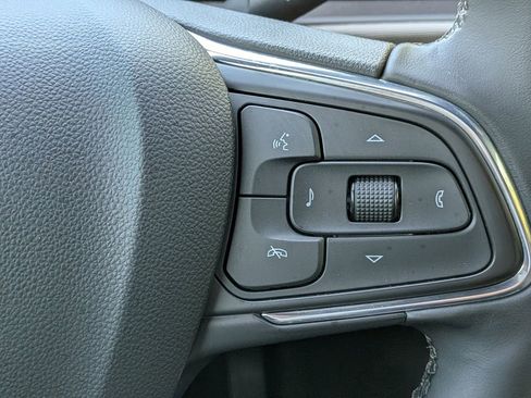 Used 2024 Buick Envista Avenir FWD image 27