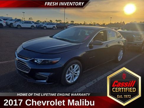 Used 2017 Chevrolet Malibu LT w/ Leather Package FWD image 1