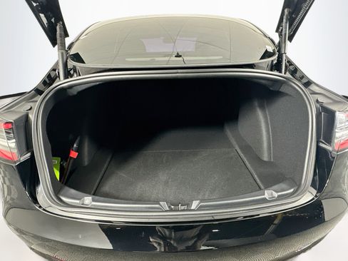 Used 2023 Tesla Model 3 Standard Range RWD image 29