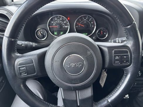 Used 2015 Jeep Wrangler Sport w/ Quick Order Package 23S image 13