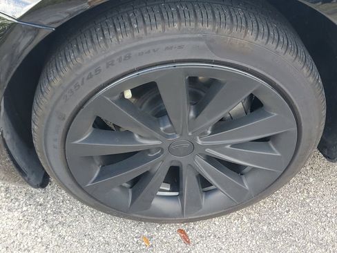 Used 2022 Tesla Model 3 image 4