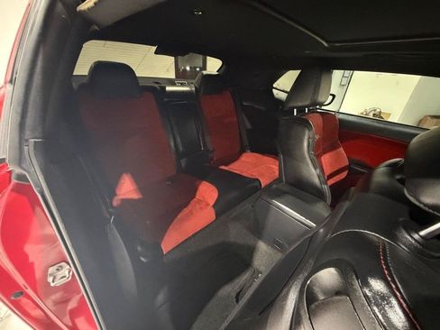 Used 2015 Dodge Challenger R/T Plus RWD image 13