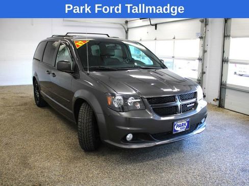 Used 2017 Dodge Grand Caravan GT image 7