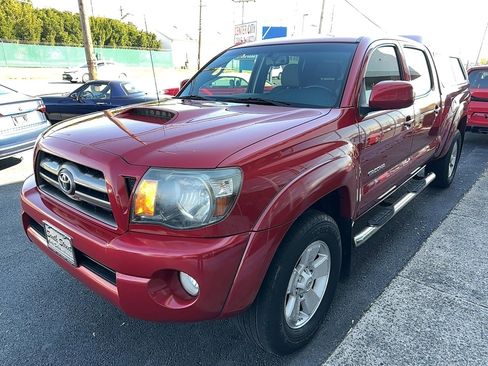 Used 2010 Toyota Tacoma 4x4 Double Cab V6 image 4