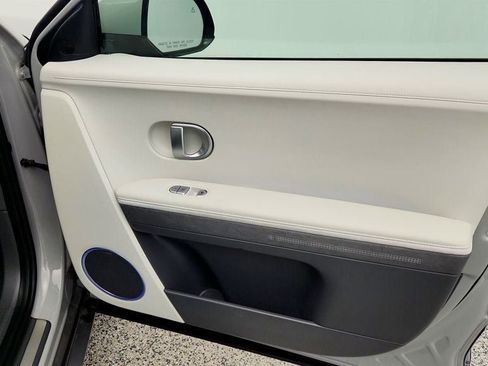 Used 2024 Hyundai Ioniq 5 Limited image 27