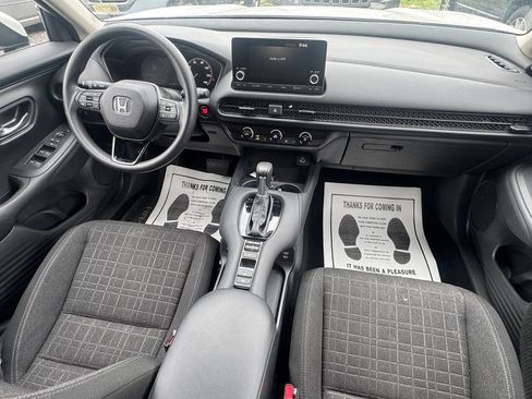 Used 2025 Honda HR-V LX image 21