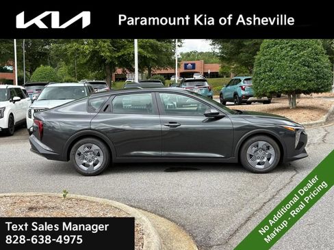 New 2026 Kia K4 FWD image 7