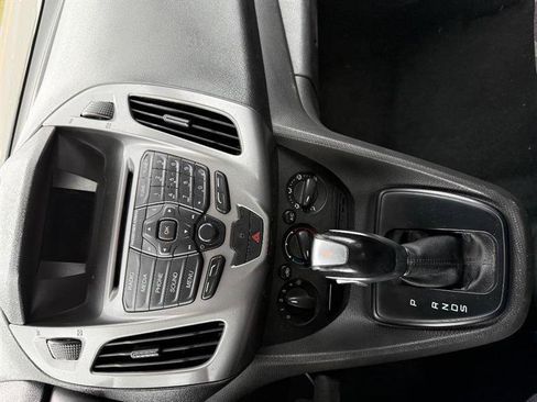 Used 2015 Ford Transit Connect XLT image 26