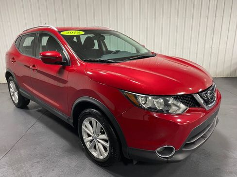 Used 2018 Nissan Rogue Sport SV w/ SV All-Weather Package image 2