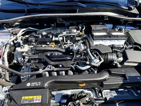 Used 2024 Toyota Corolla Cross LE w/ Moonroof Package image 30