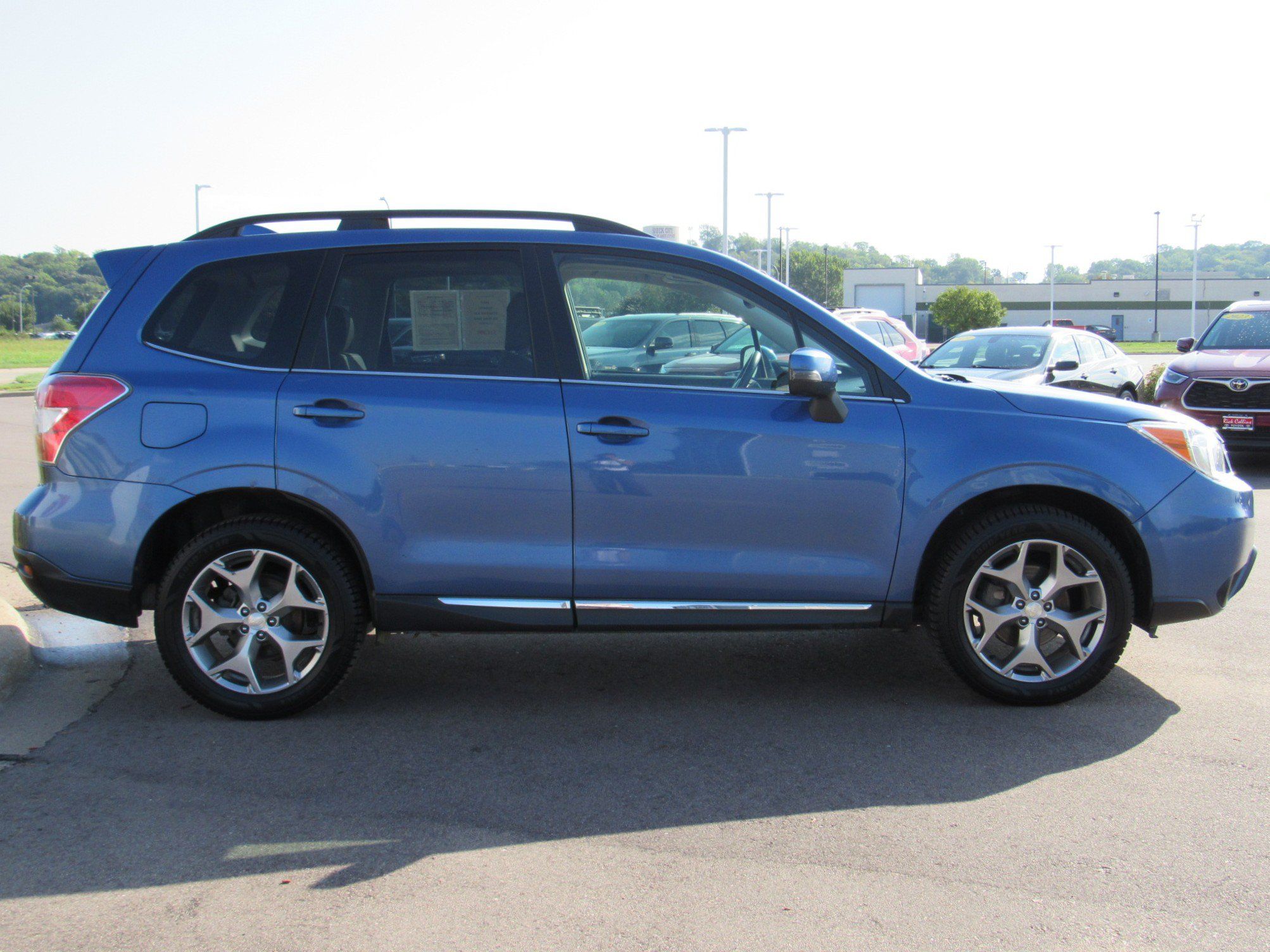 Used 2016 Subaru Forester 2.5i Touring w/ Eyesight & Navigation System AWD/4WD image 5