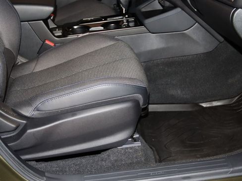 Used 2026 Subaru Forester Premium AWD/4WD image 49