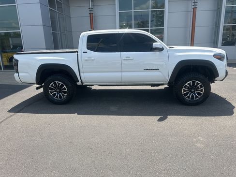 Used 2023 Toyota Tacoma 4x4 Double Cab w/ Trail Edition image 4
