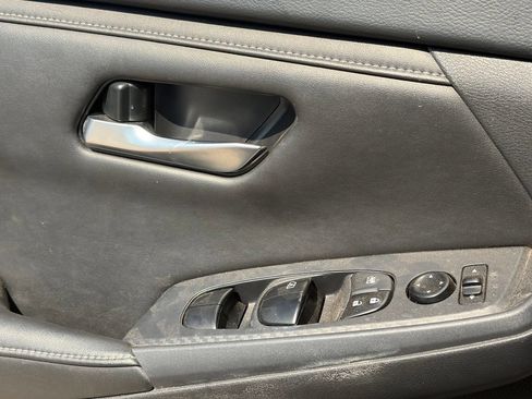 Used 2023 Nissan Sentra SV FWD image 7