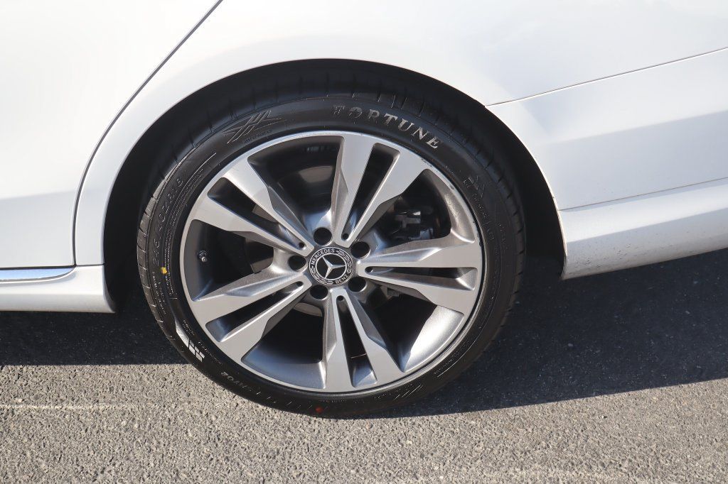 Used 2021 Mercedes-Benz C 300 Sedan w/ Premium Package image 16