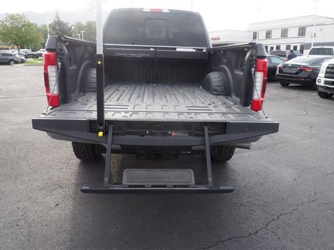 Used 2019 Ford F250 Lariat w/ Lariat Ultimate Package image 22
