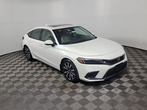 Certified 2022 Honda Civic EX-L image 2