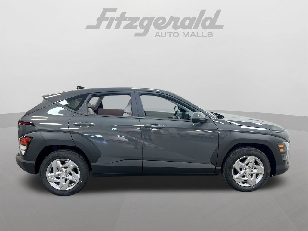 New 2027 Hyundai Kona SE FWD image 13