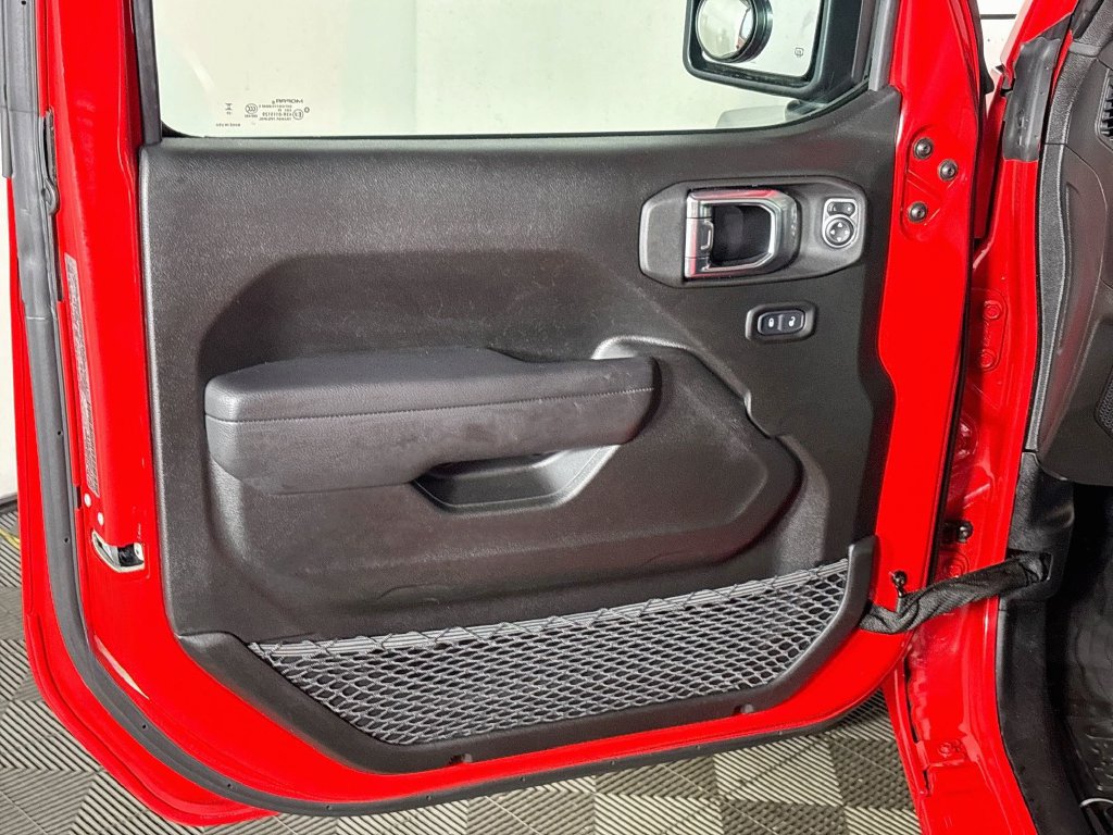 Used 2025 Jeep Wrangler Sport AWD/4WD image 10