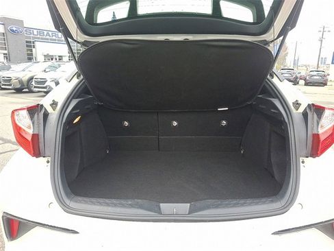 Used 2018 Toyota C-HR XLE image 28