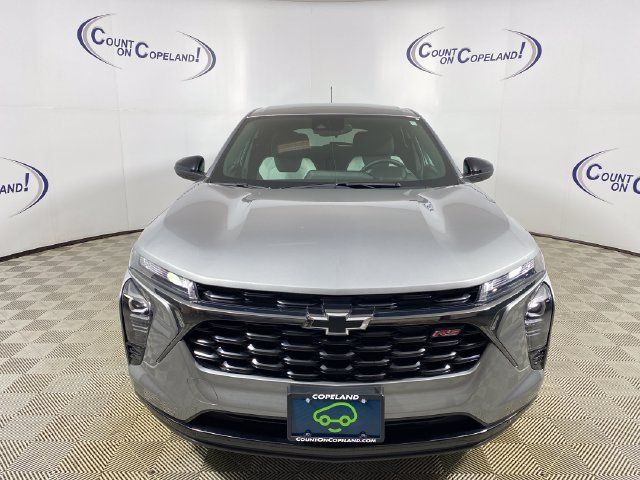 Certified 2024 Chevrolet Trax RS FWD image 10