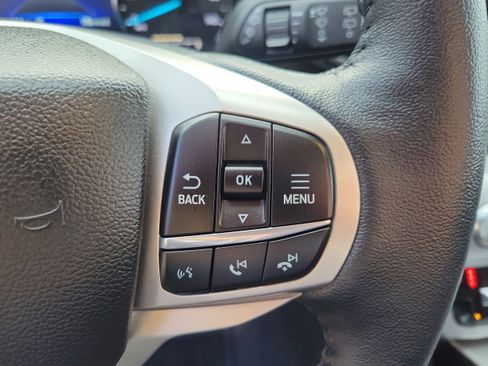 Used 2023 Ford Explorer XLT w/ Equipment Group 202A image 25