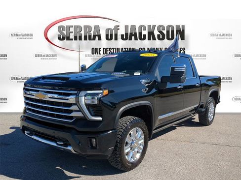 Used 2025 Chevrolet Silverado 2500 High Country w/ High Country Premium Package image 5