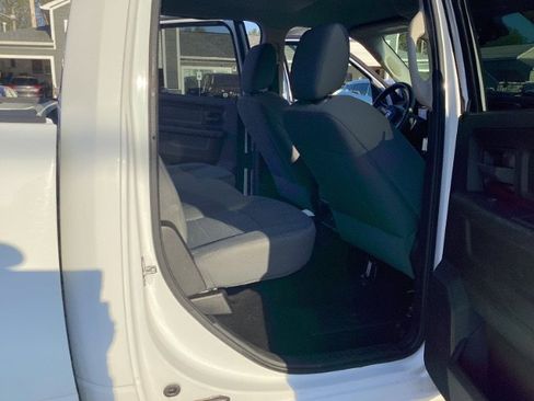 Used 2014 RAM 1500 Express image 8