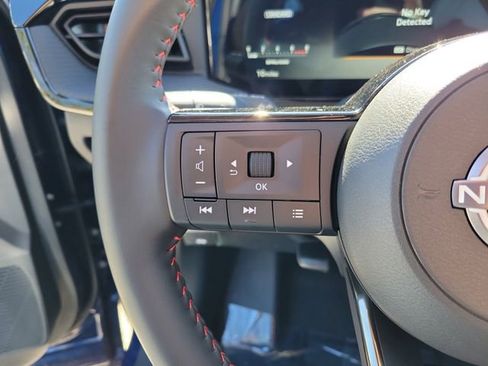 New 2026 Nissan Kicks SR FWD image 11