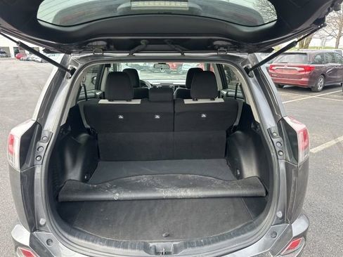 Used 2017 Toyota RAV4 XLE image 12