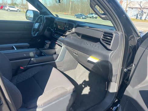 New 2025 Toyota Tundra SR image 12