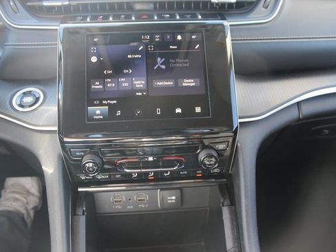 Used 2023 Jeep Grand Cherokee L Laredo image 22