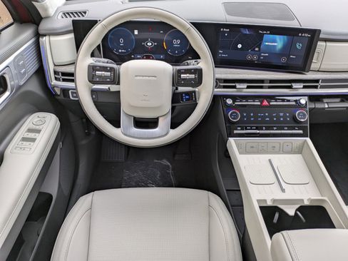 Used 2025 Hyundai Santa Fe Calligraphy FWD image 11