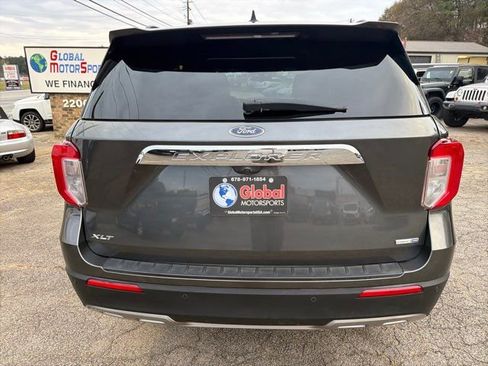Used 2020 Ford Explorer XLT w/ Equipment Group 202A image 8
