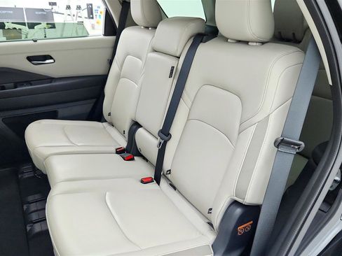 Used 2024 Nissan Pathfinder SL w/ Cargo Package FWD image 32