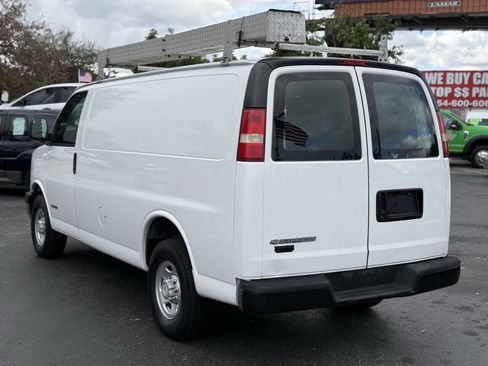 Used 2006 Chevrolet Express 2500 image 6
