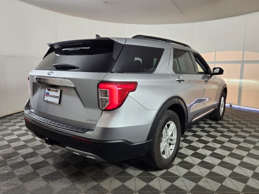 Used 2021 Ford Explorer XLT w/ Equipment Group 202A AWD/4WD image 7