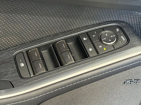 Certified 2024 Lexus GX 550 w/ Accessory Package (Z1) AWD/4WD image 13