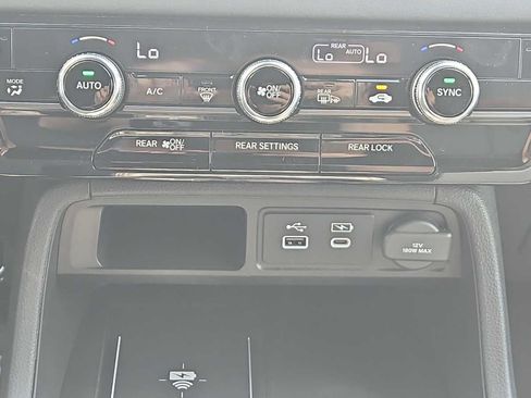 New 2025 Honda Pilot TrailSport image 16