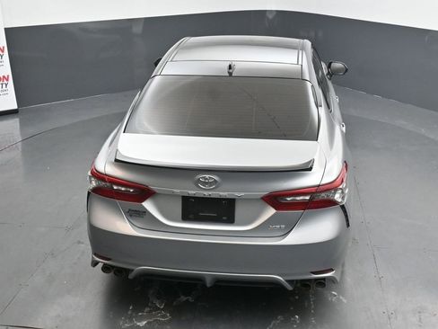 Used 2021 Toyota Camry XSE image 16
